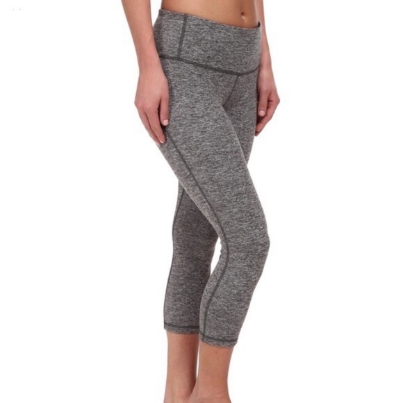 Patagonia Pants - Patagonia Gray Centred Crop Yoga Leggings